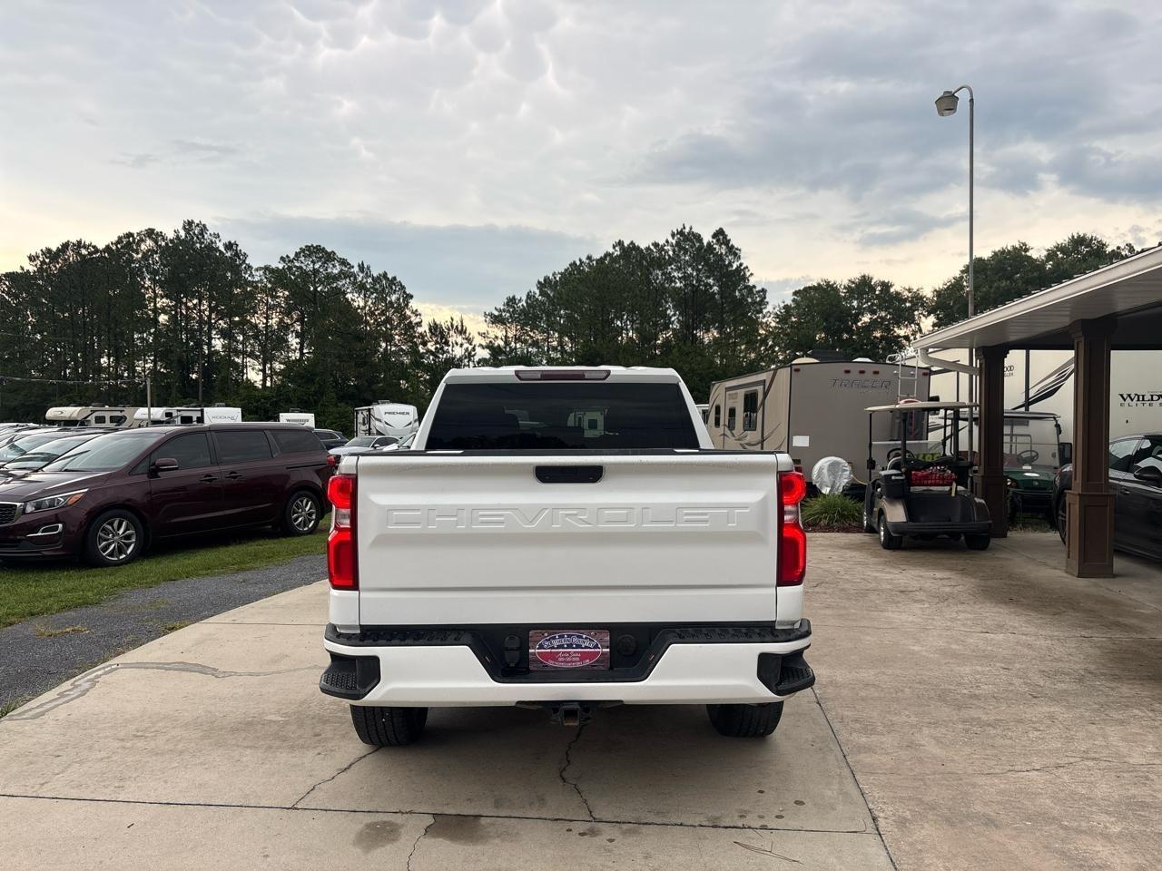 Chevrolet Silverado 1500 Custom Crew Cab Long Box 2WD 2020