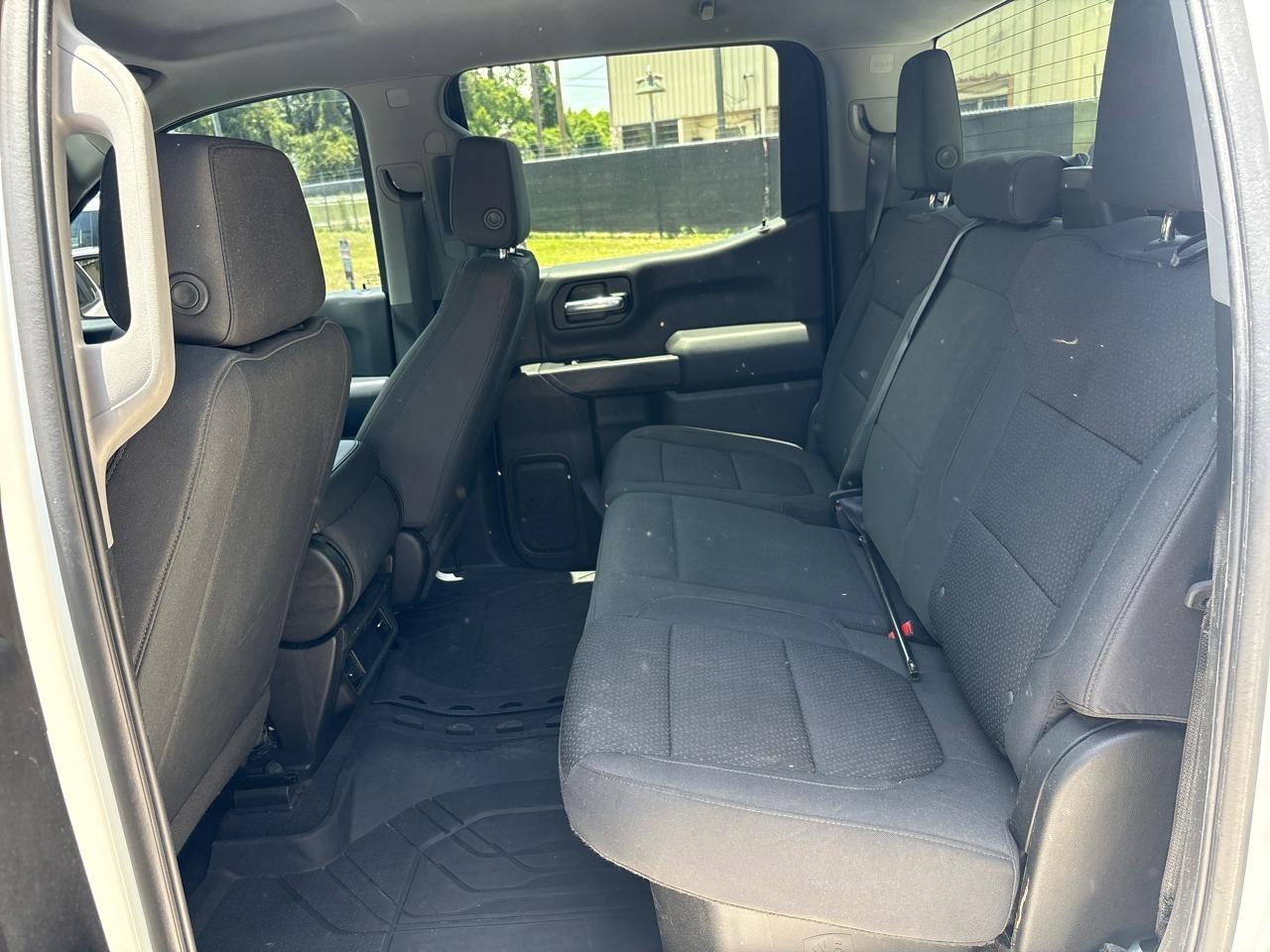 Chevrolet Silverado 1500 Custom Crew Cab Long Box 2WD 2020