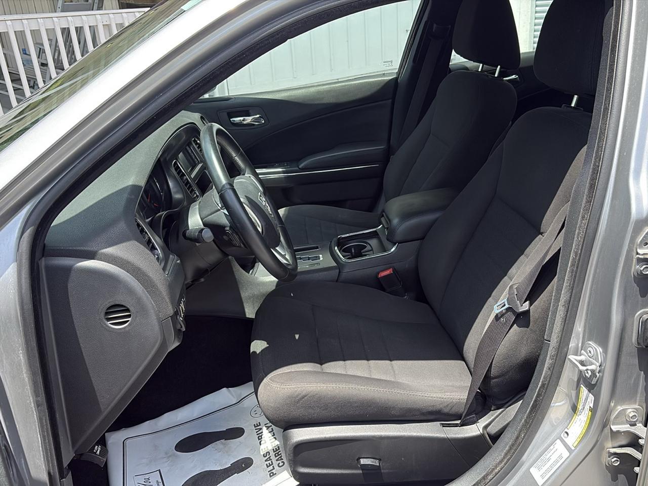 Dodge Charger SE 2014