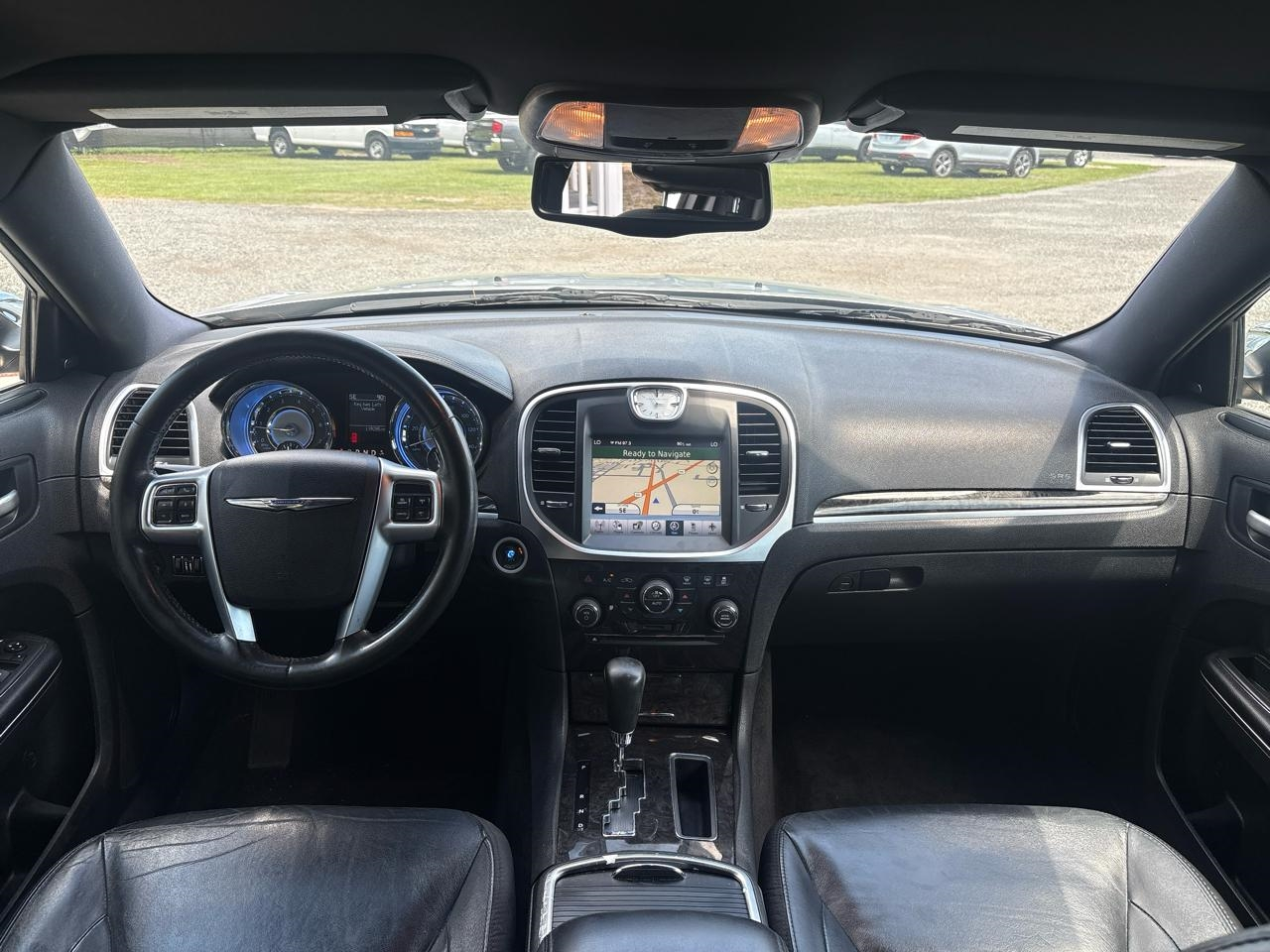 Chrysler 300 Limited RWD 2011