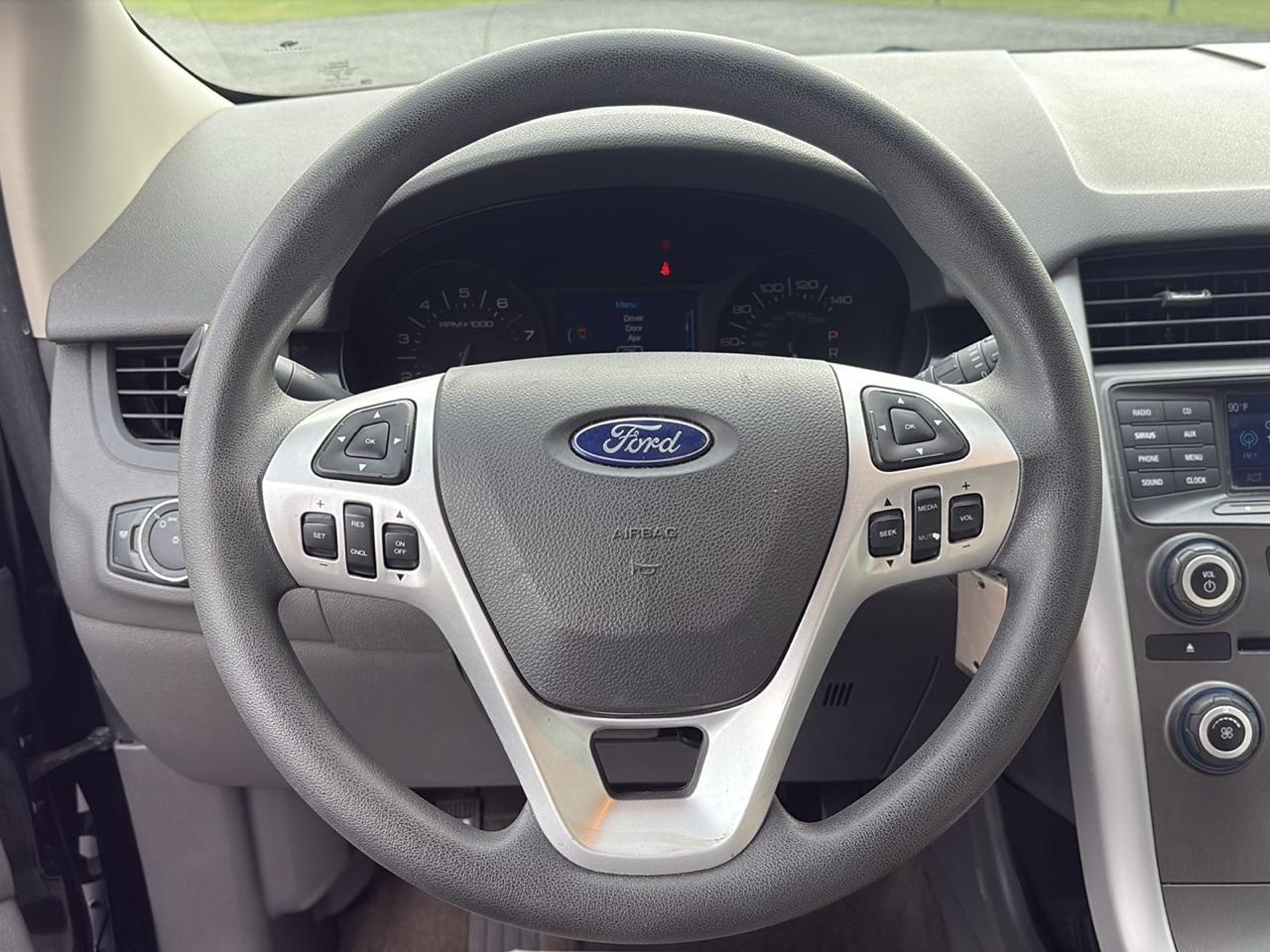 Ford Edge SE FWD 2014
