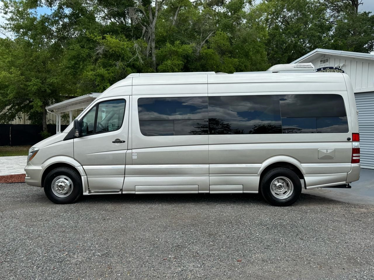 Mercedes-Benz Sprinter 3500 170-in. WB 2017