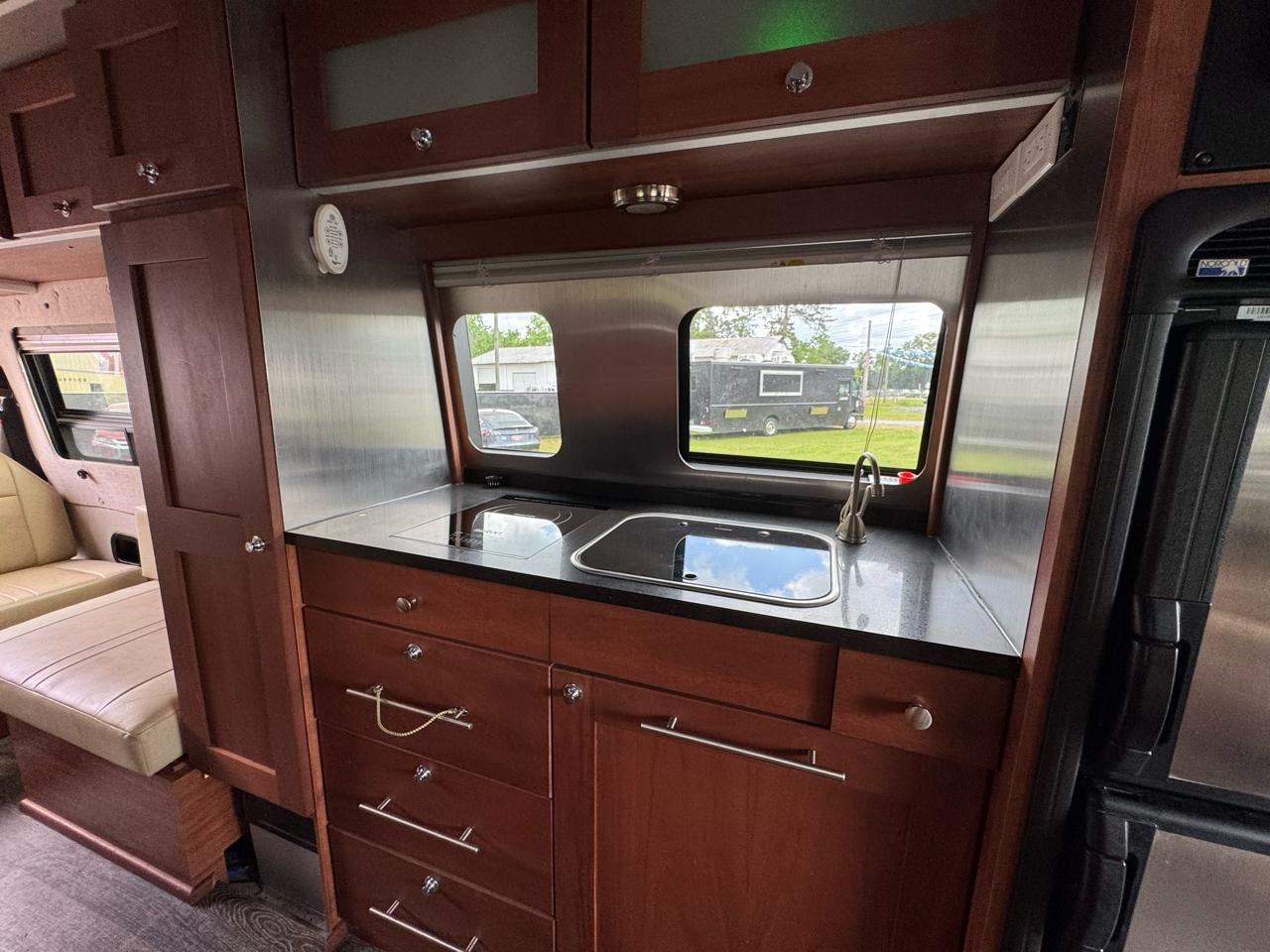 Mercedes-Benz Sprinter 3500 170-in. WB 2017