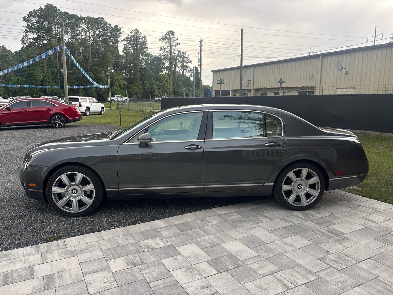 Bentley Continental Flying Spur Sedan 2009