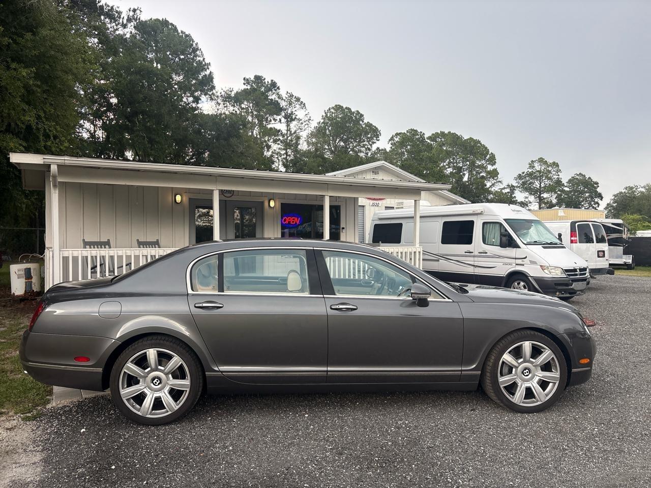 Bentley Continental Flying Spur Sedan 2009