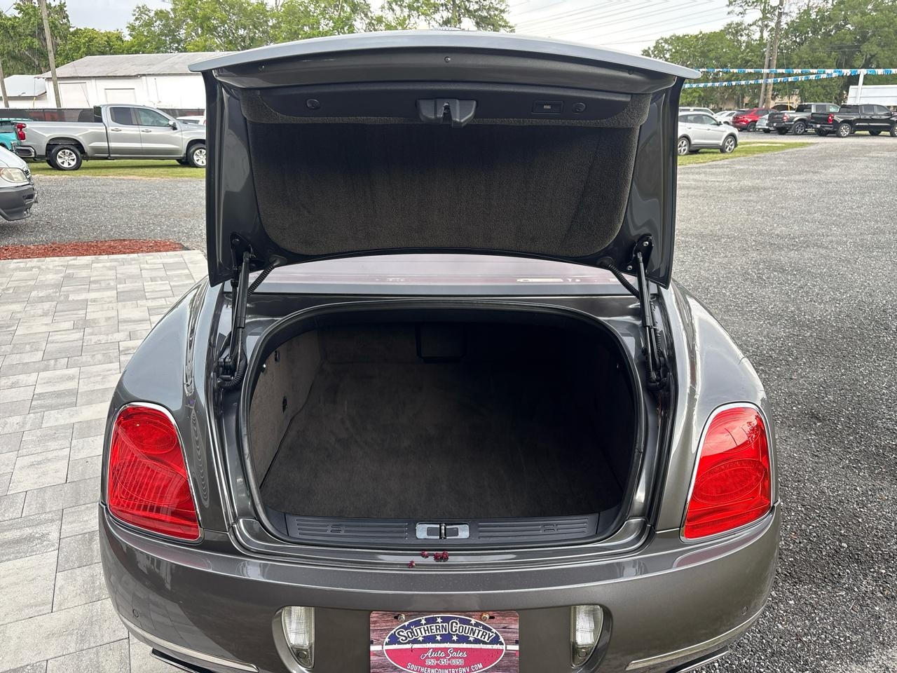 Bentley Continental Flying Spur Sedan 2009