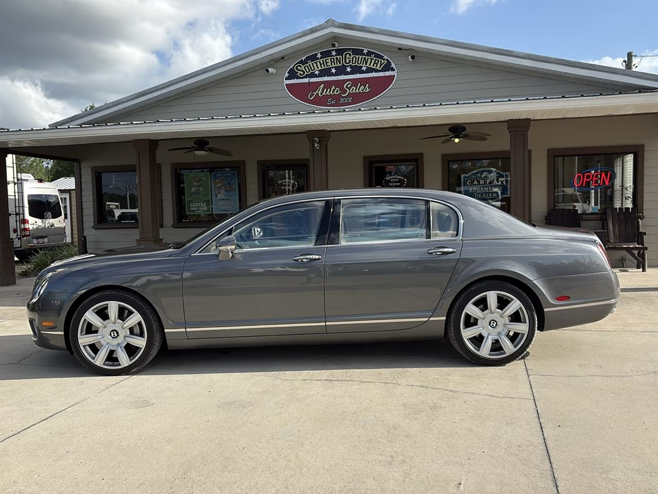 Bentley Continental Flying Spur Sedan 2009
