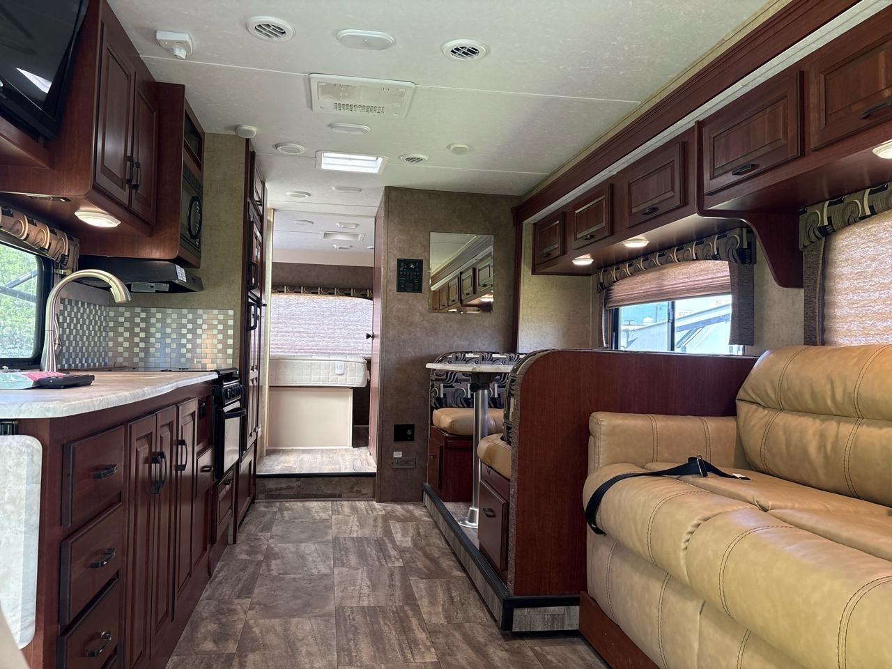 Ford Econoline E450 2014