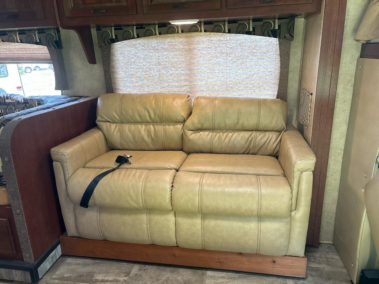 Ford Econoline E450 2014
