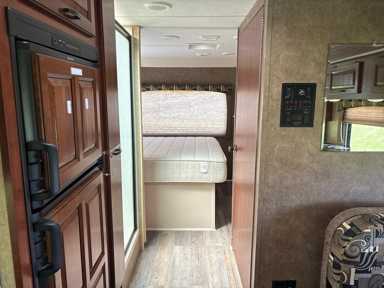 Ford Econoline E450 2014