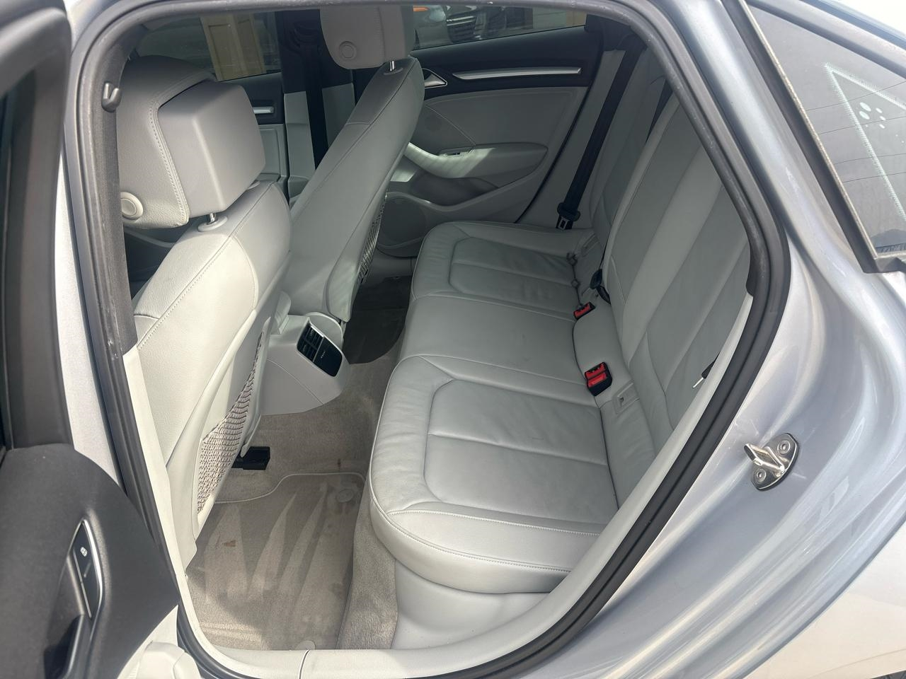 Audi A3 1.8T Premium FWD S tronic 2016
