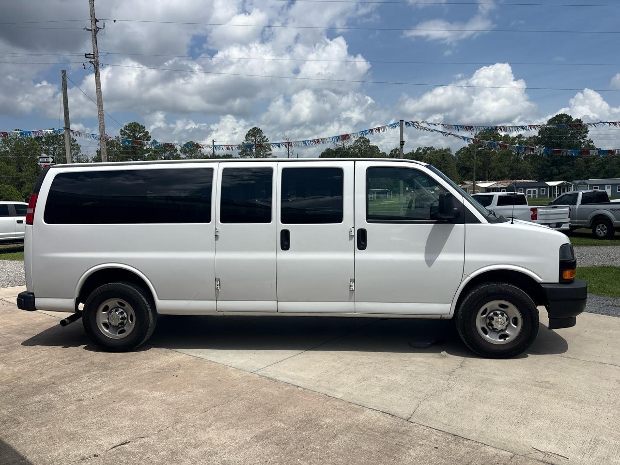 Chevrolet Express LS 3500 Extended 2024