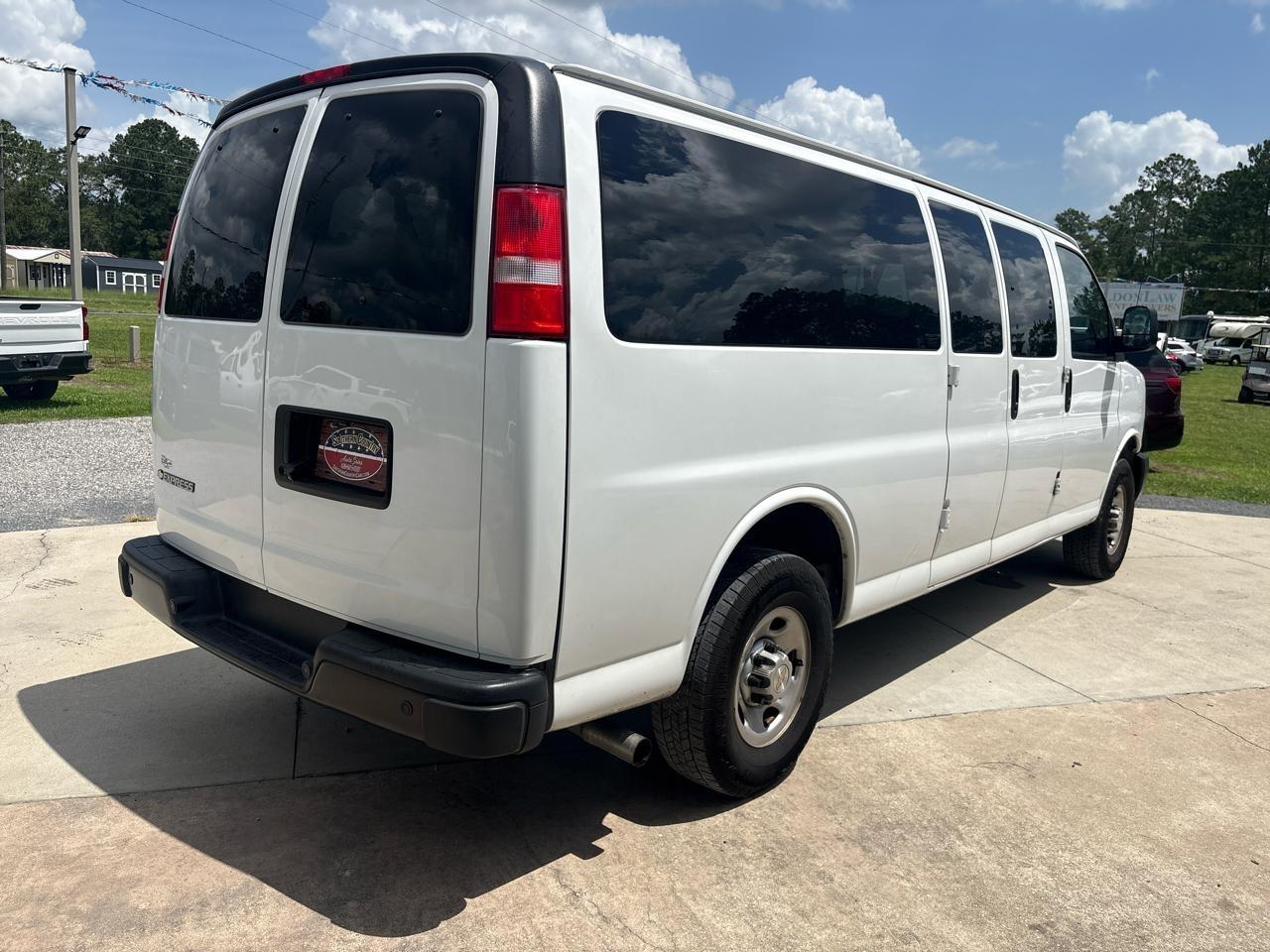 Chevrolet Express LS 3500 Extended 2024