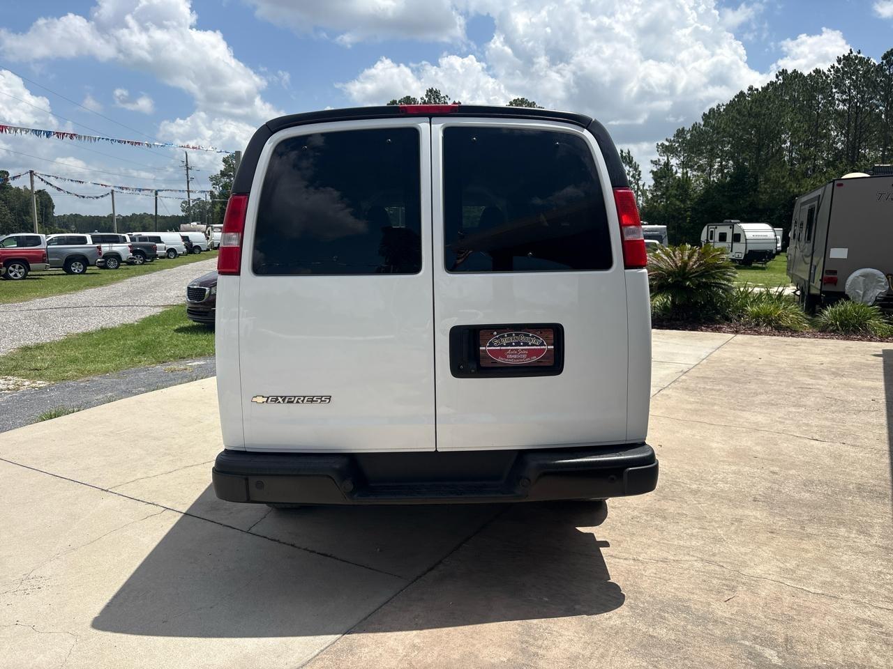 Chevrolet Express LS 3500 Extended 2024