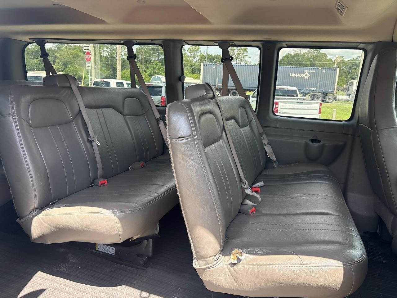 Chevrolet Express LS 3500 Extended 2024