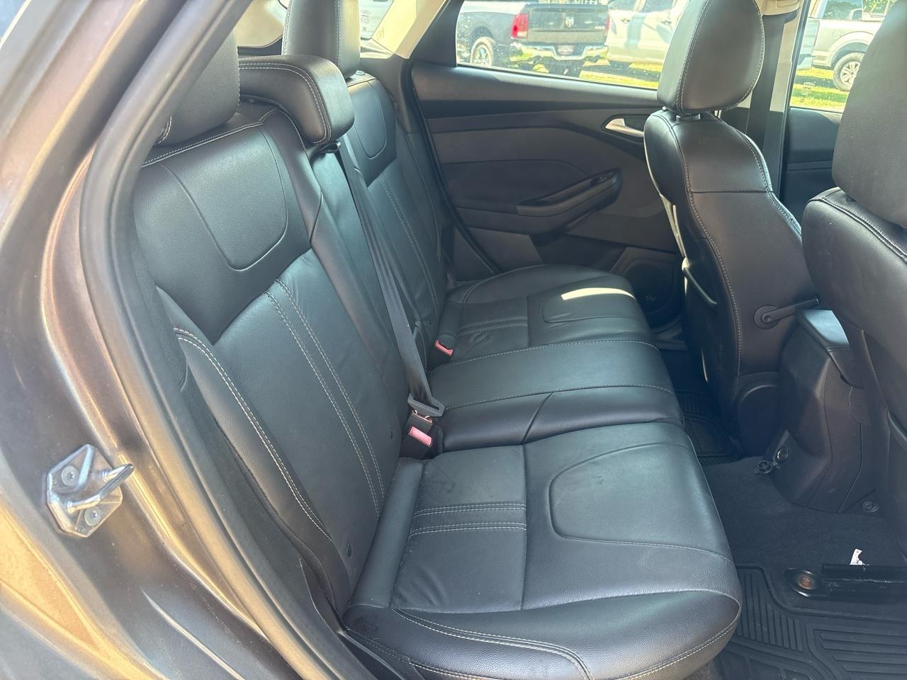 Ford Focus Titanium Hatch 2014