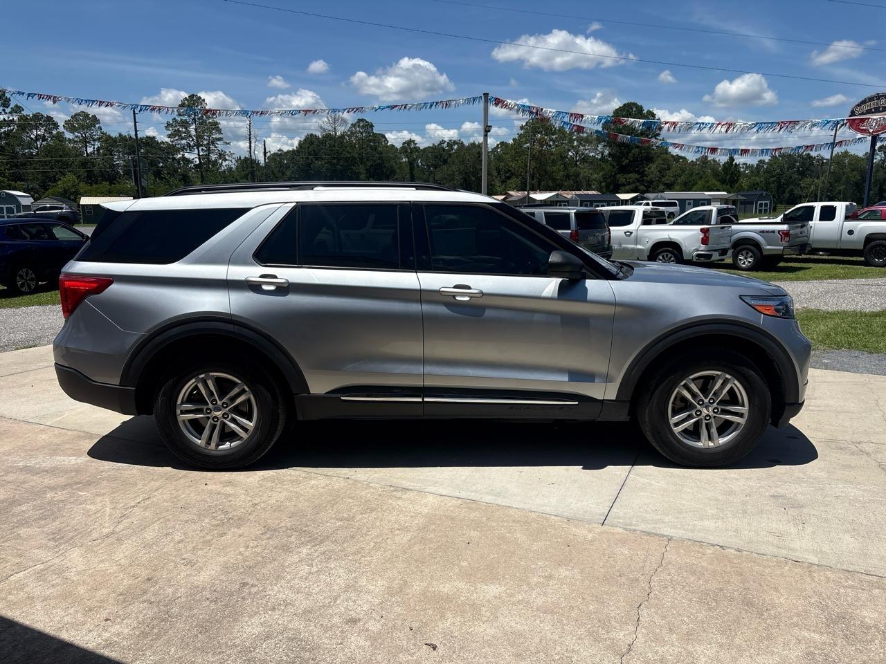 Ford Explorer XLT AWD 2023