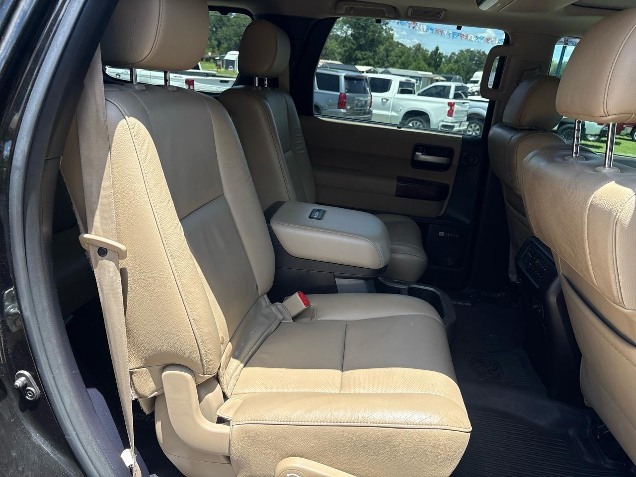 Toyota Sequoia Plantium 2WD 2016