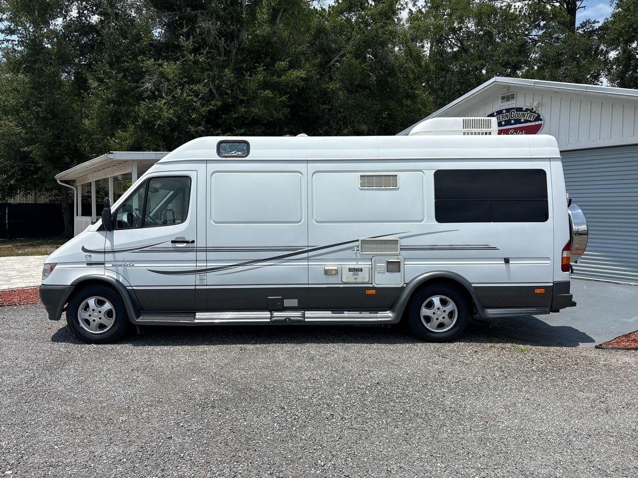 Dodge Sprinter Van 2500 Super High Ceiling 158-in. WB 2006