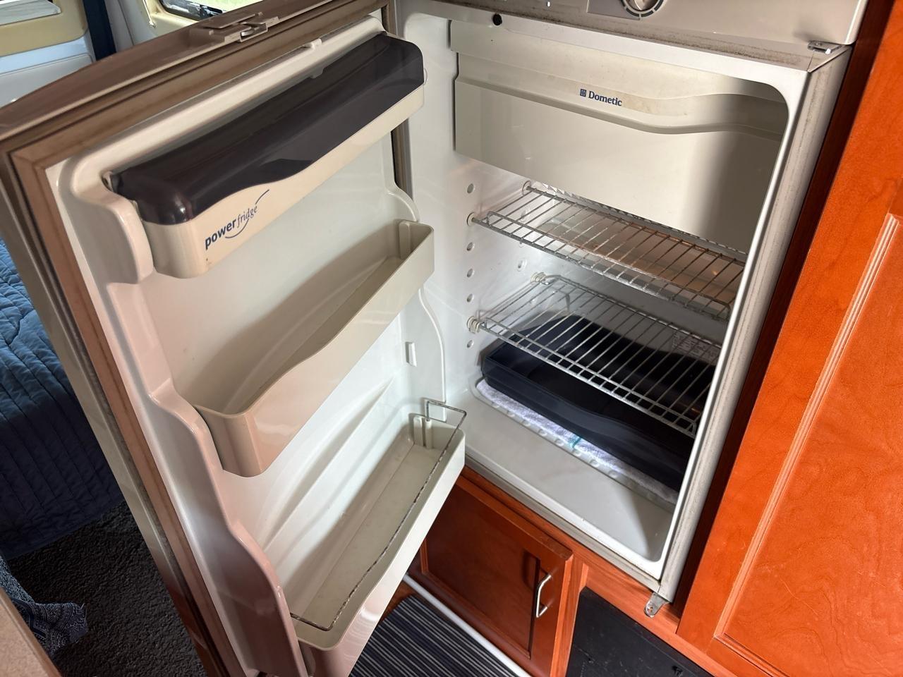 Dodge Sprinter Van 2500 Super High Ceiling 158-in. WB 2006
