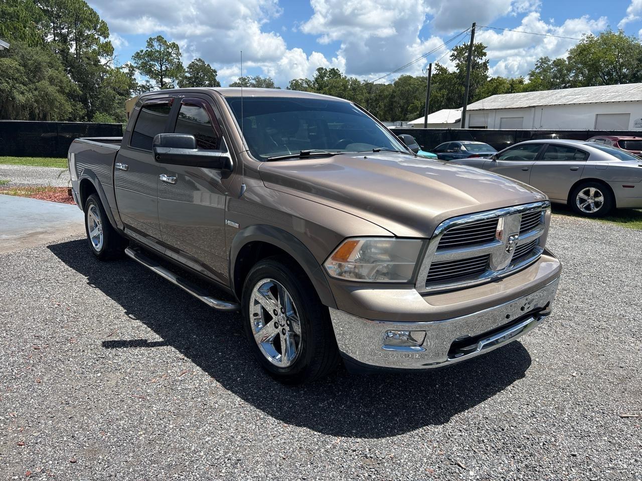 Dodge Ram 1500 SLT Crew Cab 2WD 2009