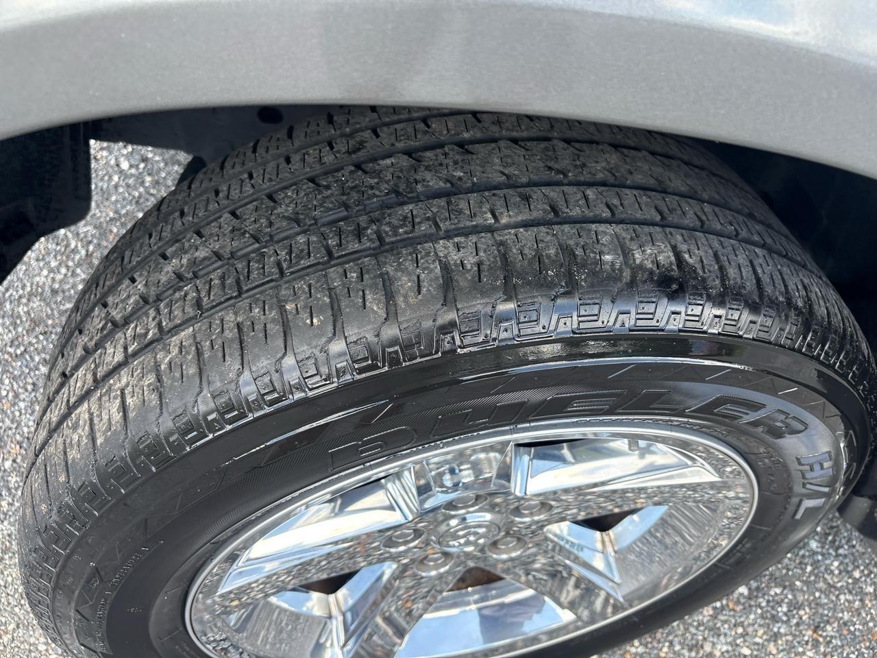 Dodge Ram 1500 SLT Crew Cab 2WD 2009