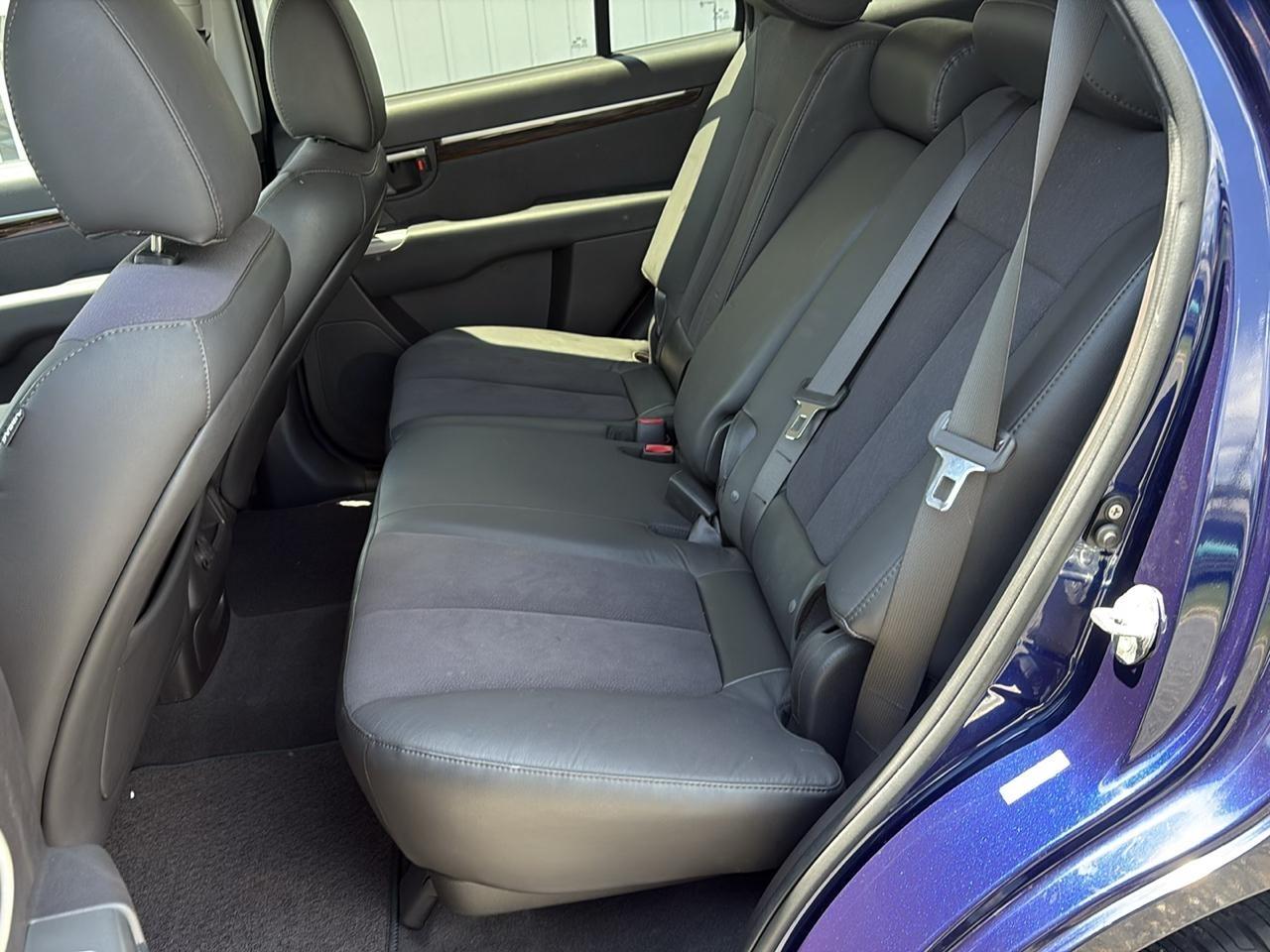 Hyundai Santa Fe SE 3.5 FWD 2010