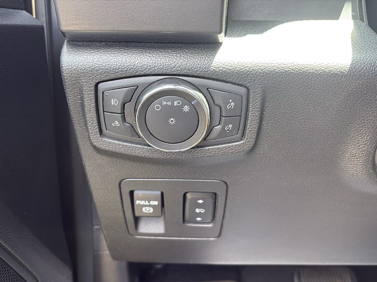 Ford F-150 XLT SuperCrew 5.5-ft. Bed 4WD 2018