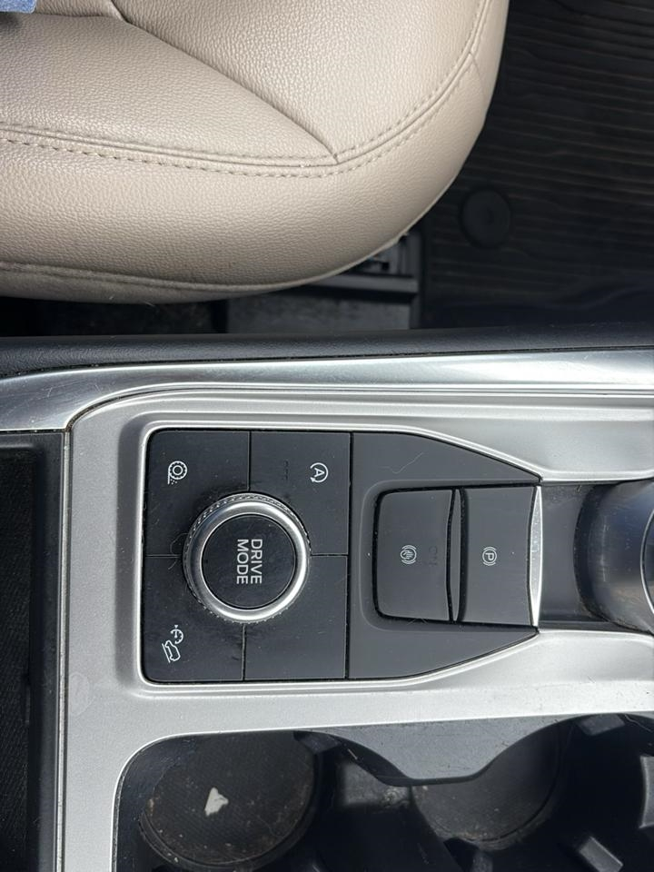 Ford Explorer XLT AWD 2020