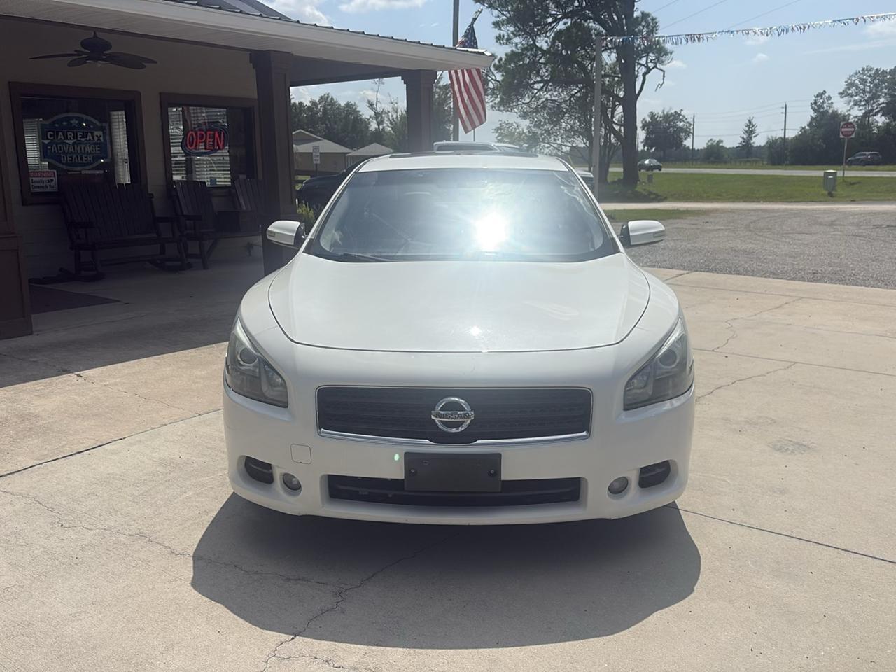 Nissan Maxima SV 2011