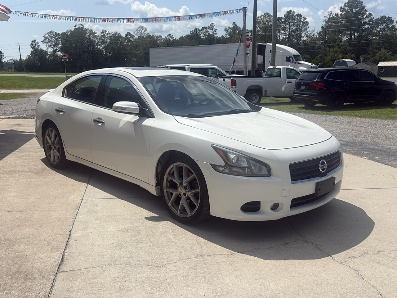 Nissan Maxima SV 2011