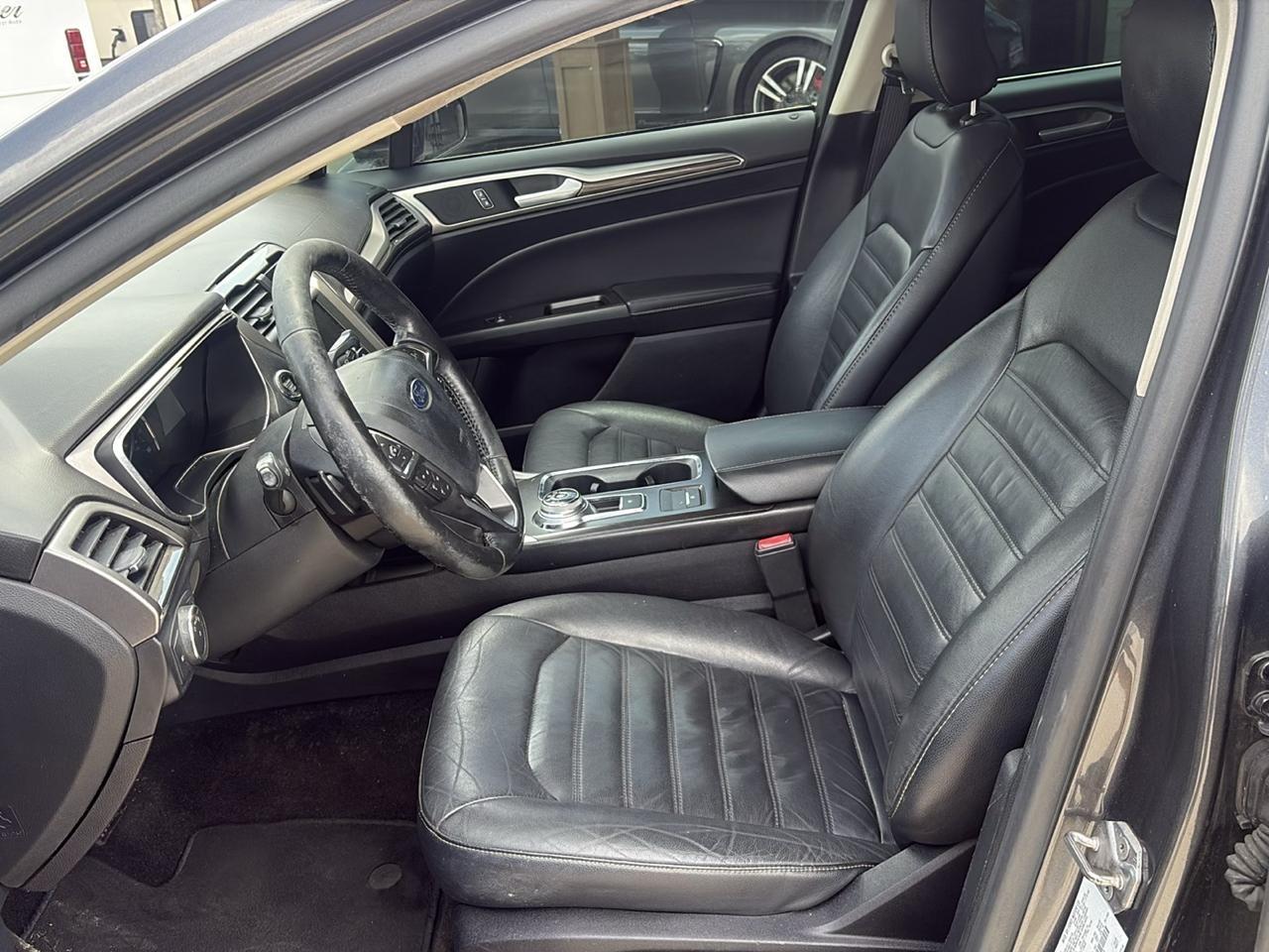 Ford Fusion SE 2017