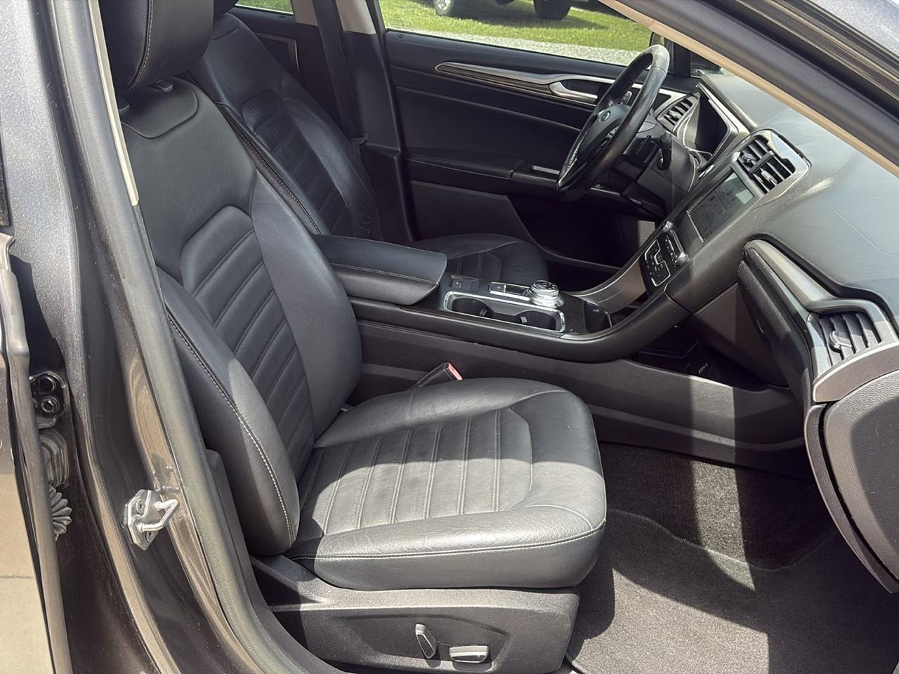 Ford Fusion SE 2017