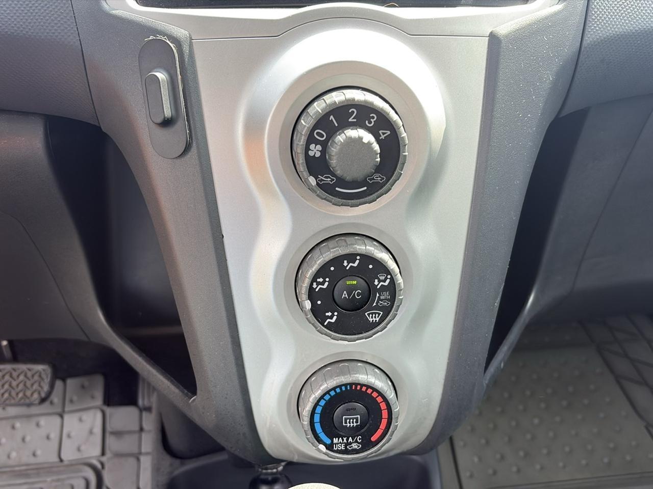 Toyota Yaris Liftback 2008