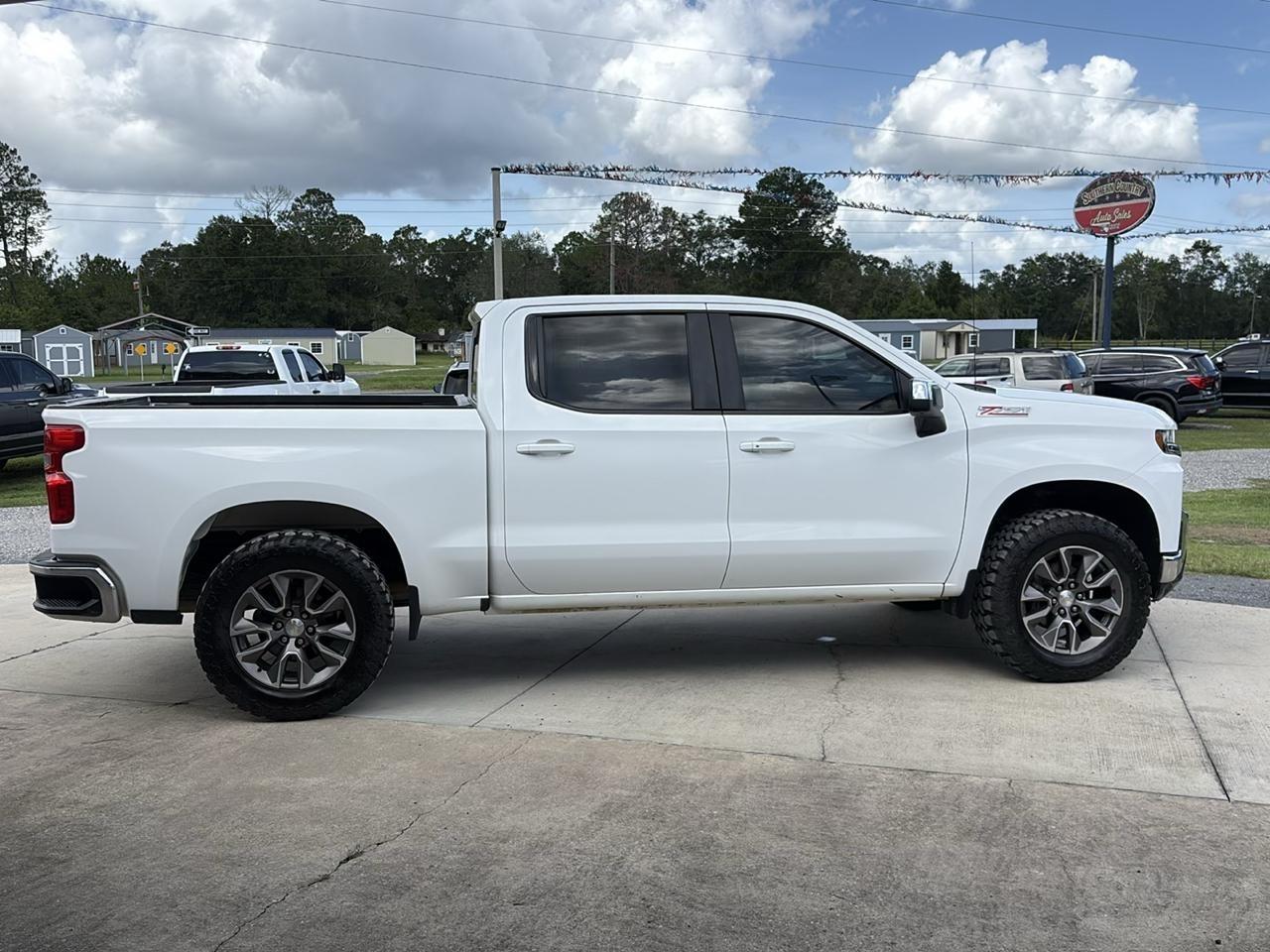 Chevrolet Silverado 1500 LT Crew Cab 4WD 2021