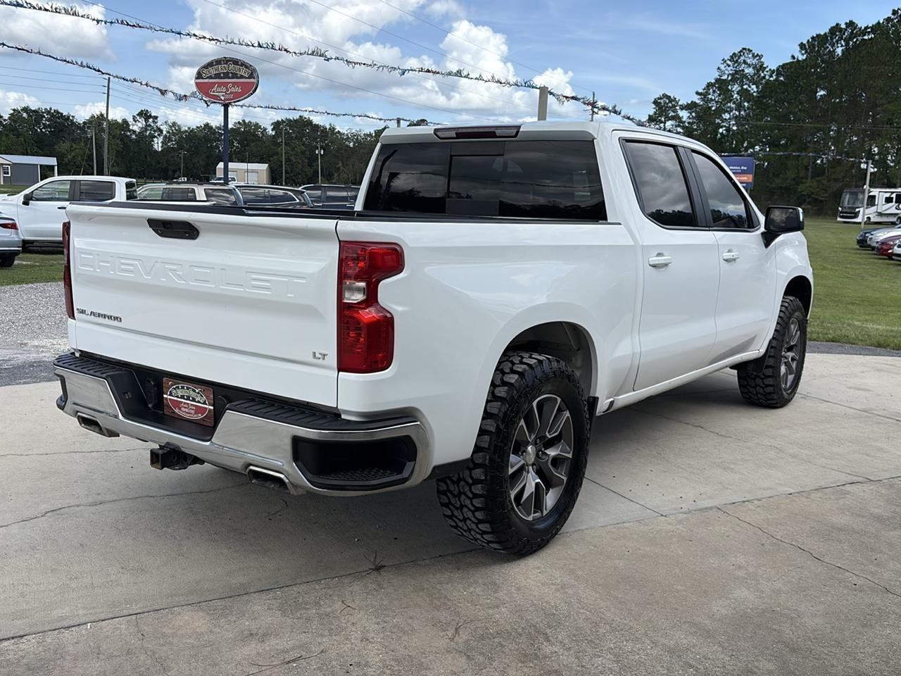 Chevrolet Silverado 1500 LT Crew Cab 4WD 2021