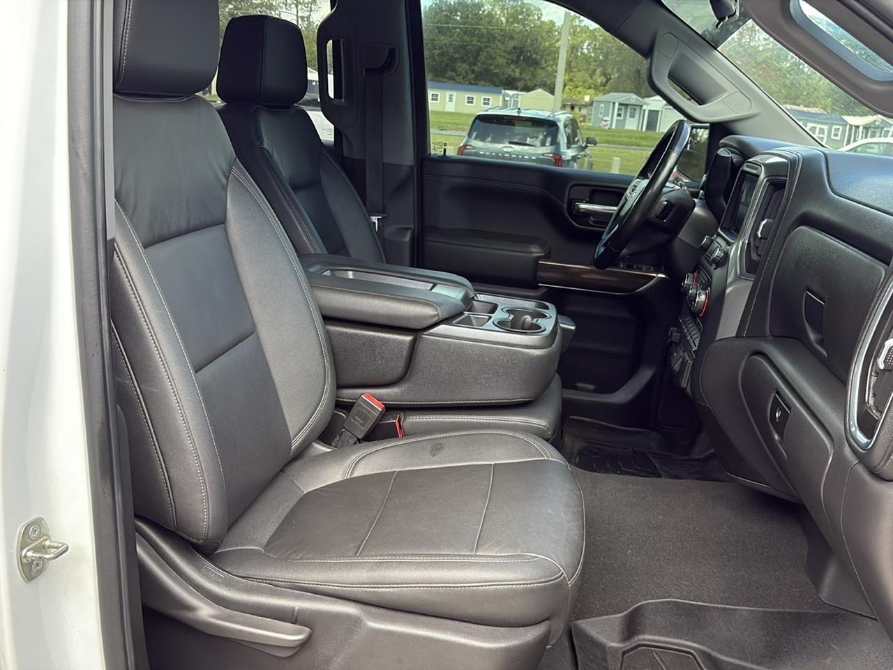 Chevrolet Silverado 1500 LT Crew Cab 4WD 2021
