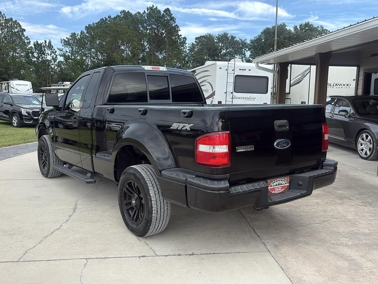 Ford F-150 STX Flareside 2WD 2005