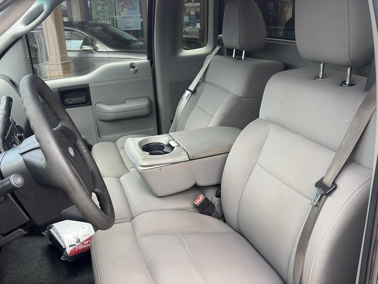Ford F-150 STX Flareside 2WD 2005