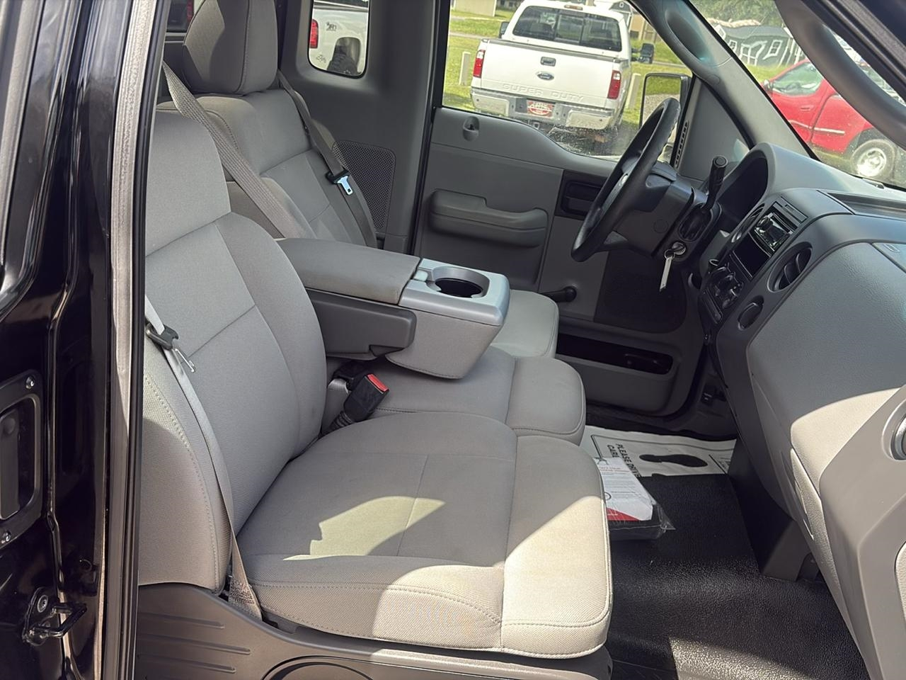 Ford F-150 STX Flareside 2WD 2005