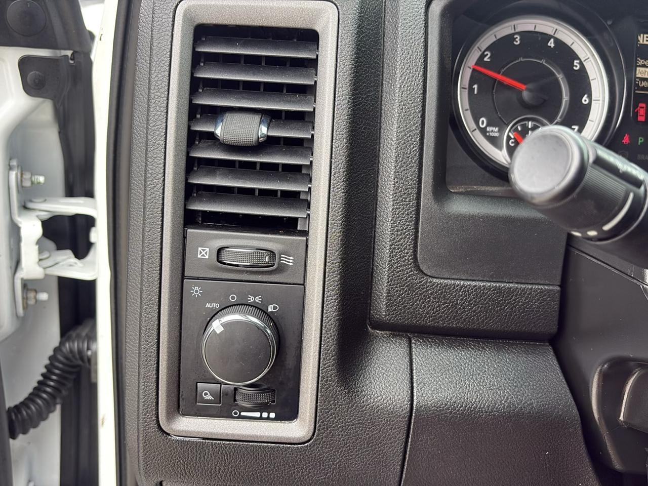 RAM 1500 Classic Tradesman Regular Cab LWB 2WD 2022