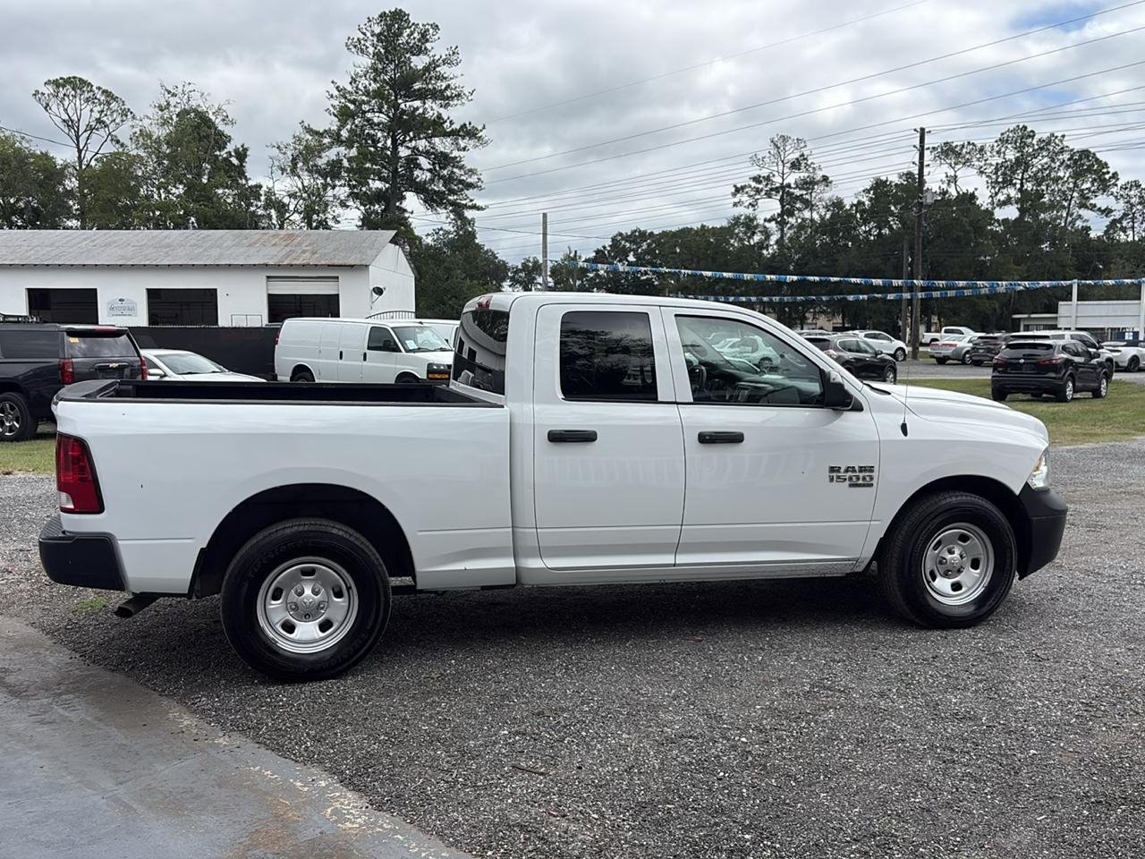 RAM 1500 Classic Tradesman Quad Cab 2WD 2023