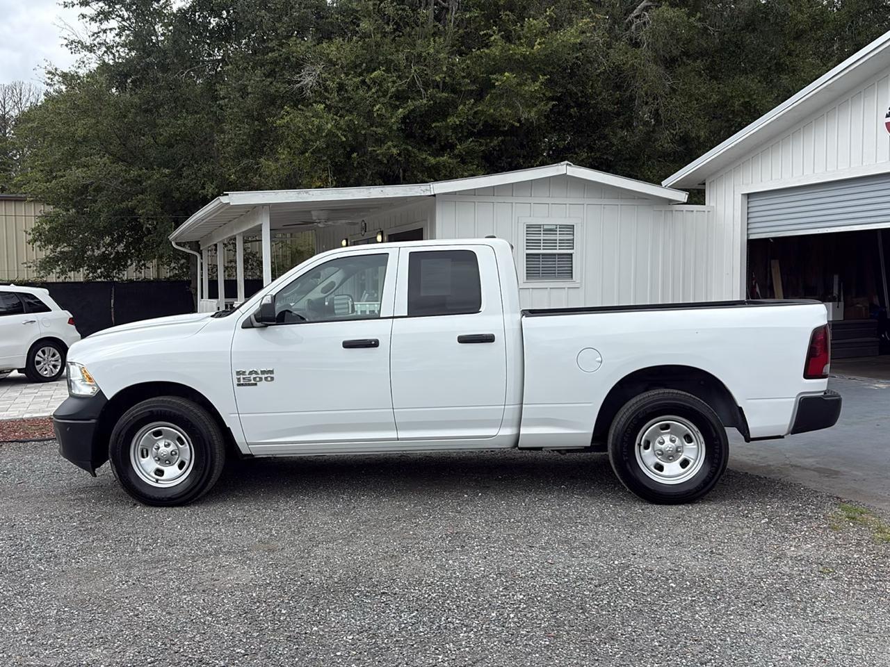 RAM 1500 Classic Tradesman Quad Cab 2WD 2023