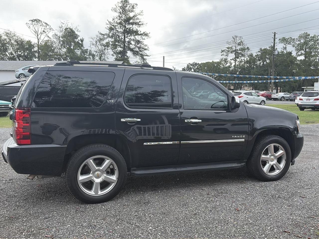 Chevrolet Tahoe LTZ 4WD 2013