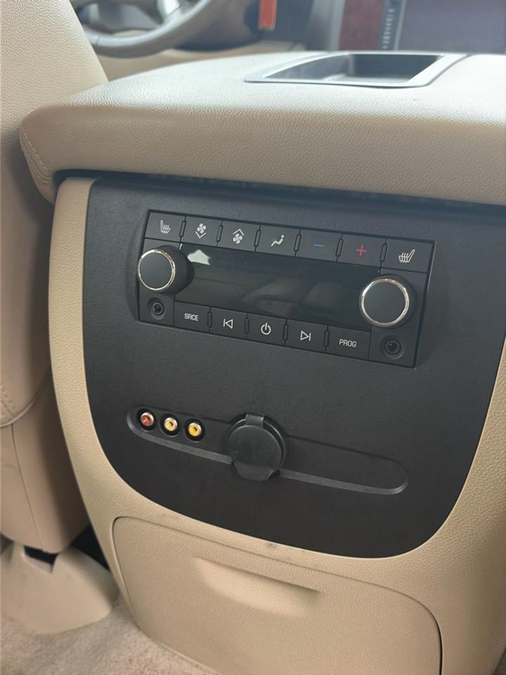 Chevrolet Tahoe LTZ 4WD 2013