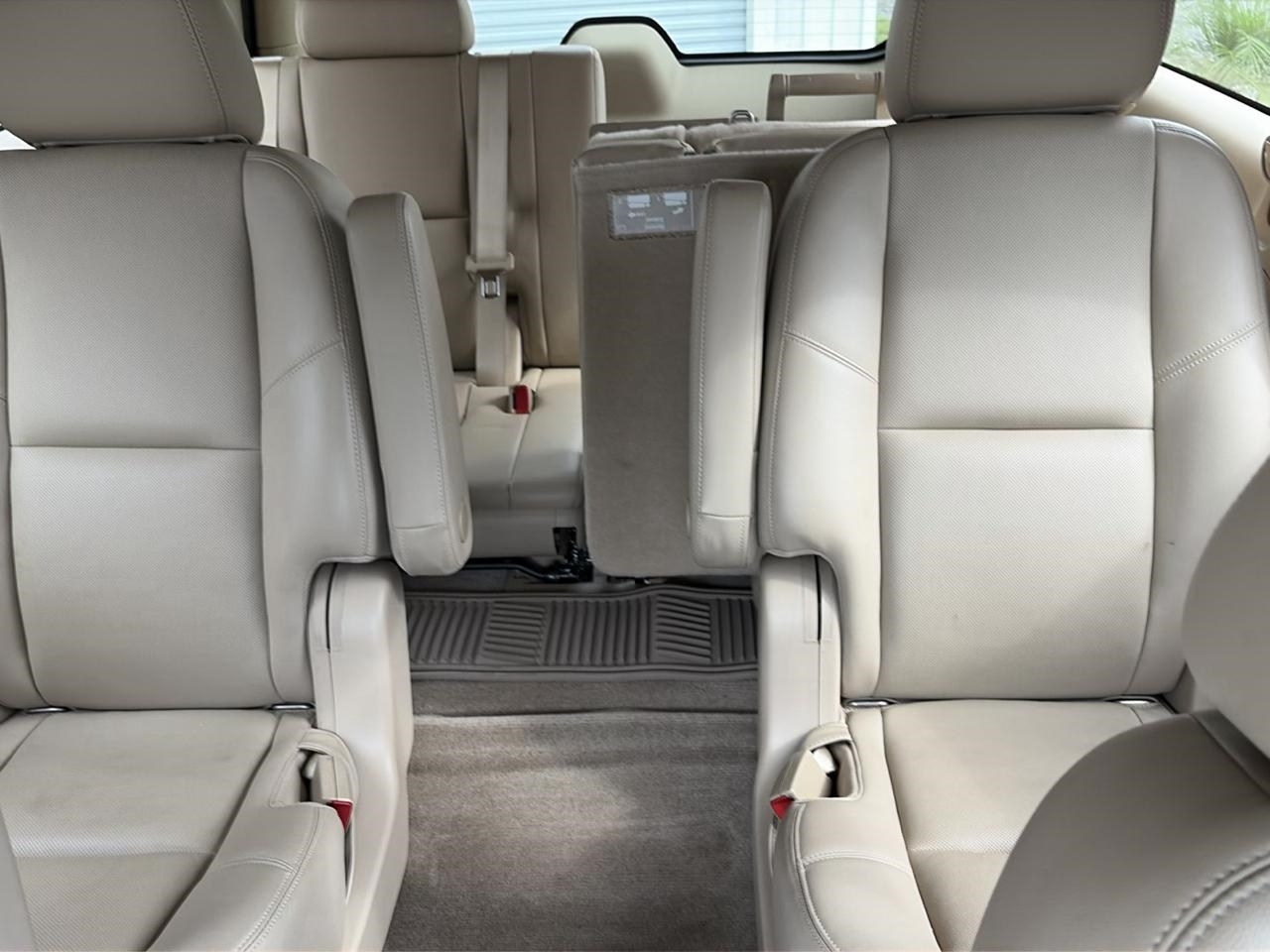 Chevrolet Tahoe LTZ 4WD 2013