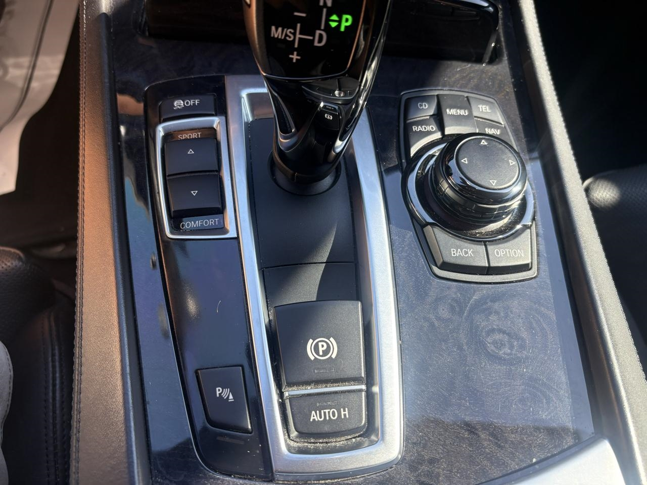 BMW 7-Series 750Li 2011