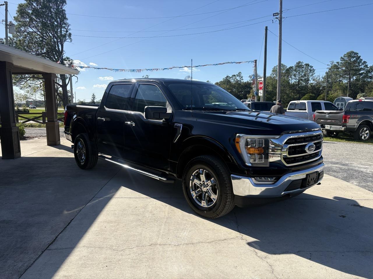 Ford F-150 XLT SuperCrew 5.5-ft. Bed 4WD 2022