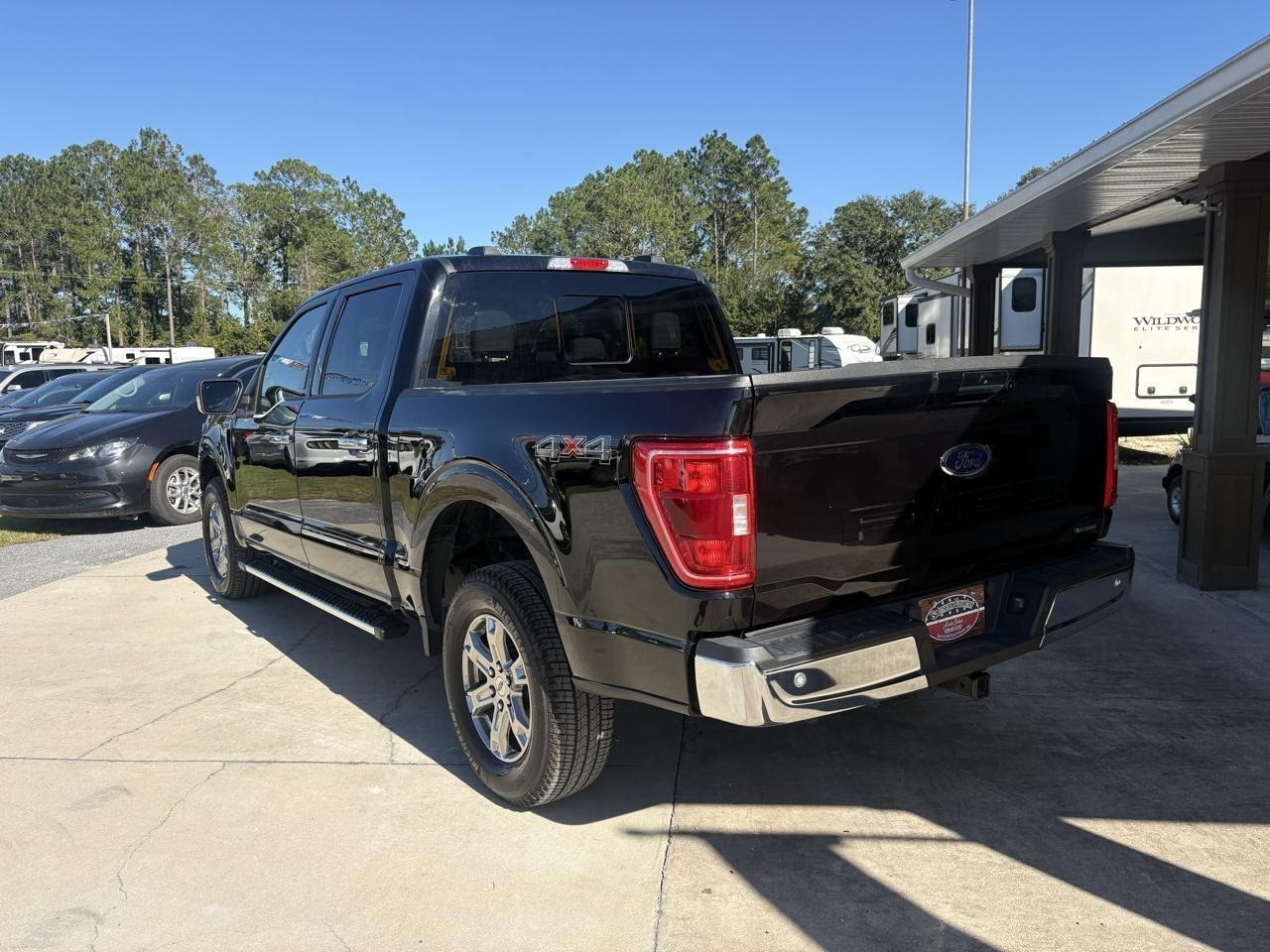 Ford F-150 XLT SuperCrew 5.5-ft. Bed 4WD 2022