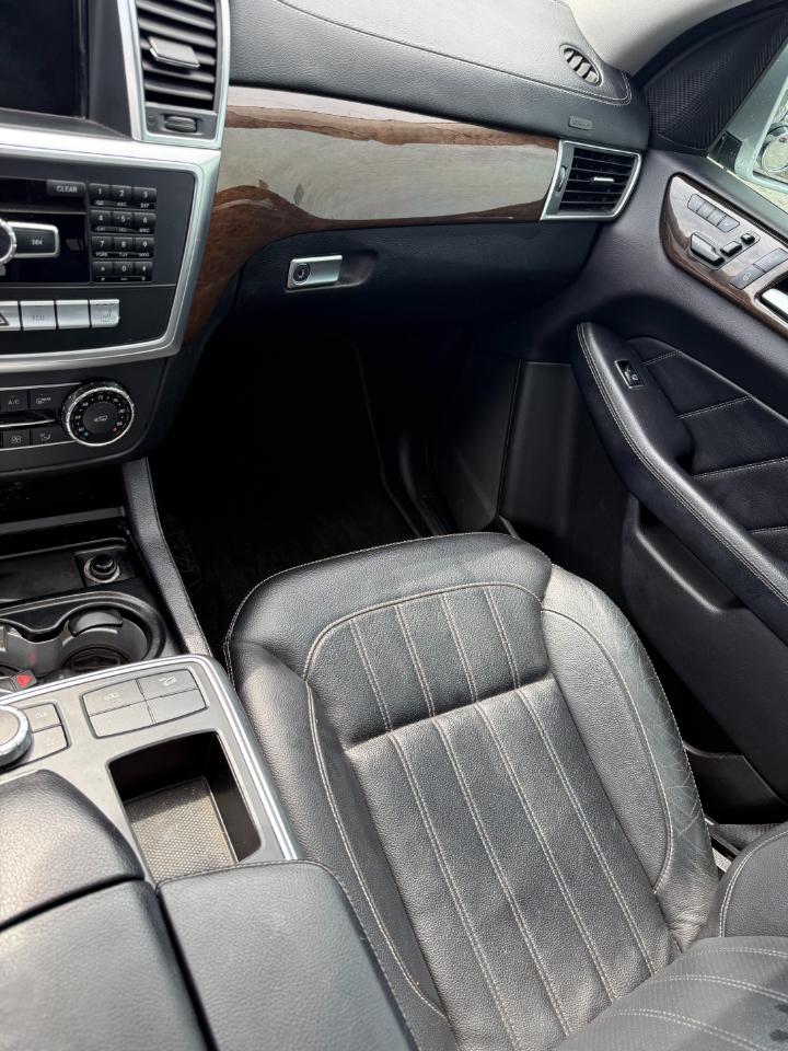 Mercedes-Benz GL-Class photo 8